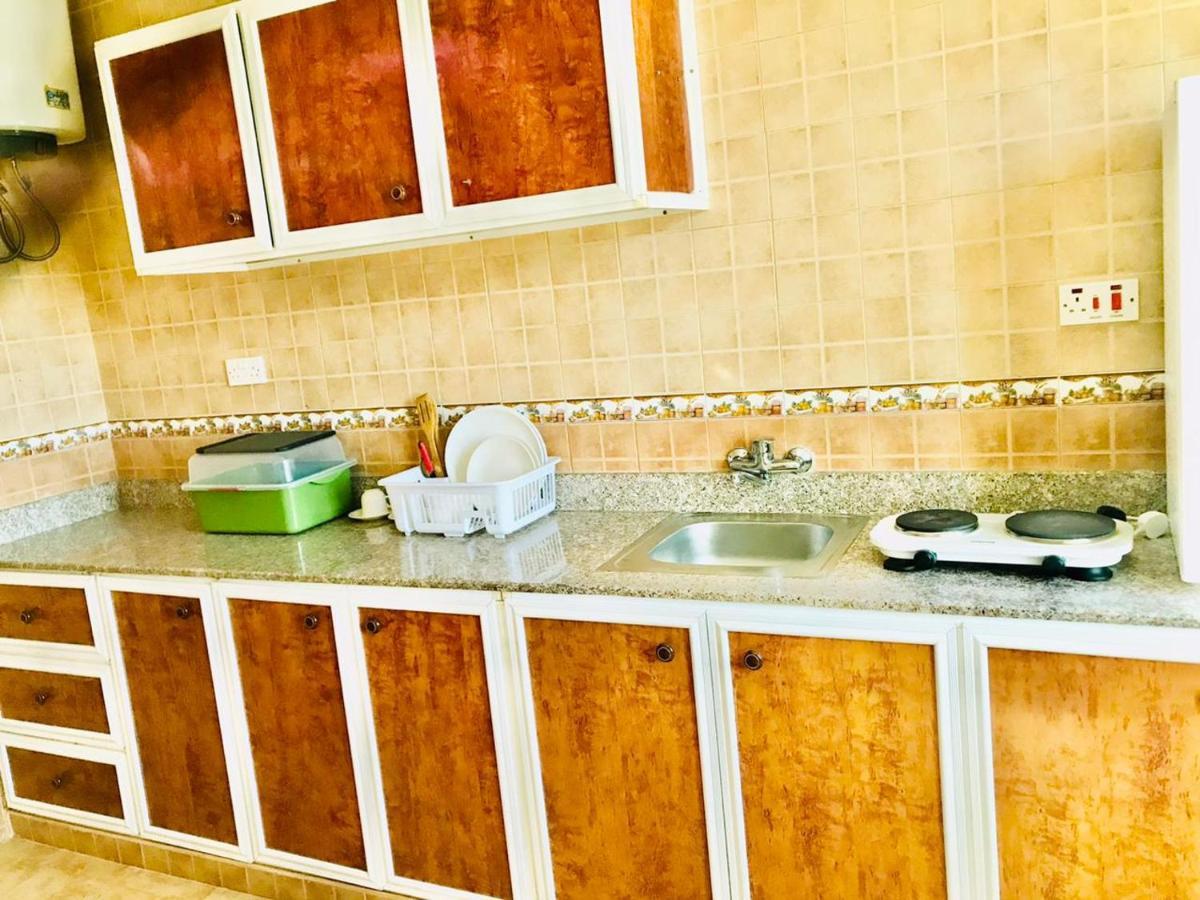 Aljawhara Inn Hotel Seeb Bagian luar foto