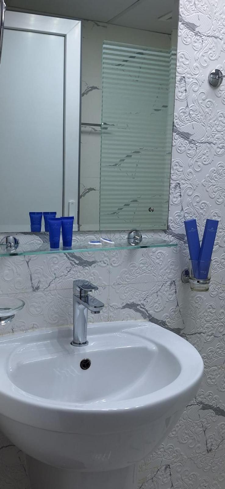 Aljawhara Inn Hotel Seeb Bagian luar foto